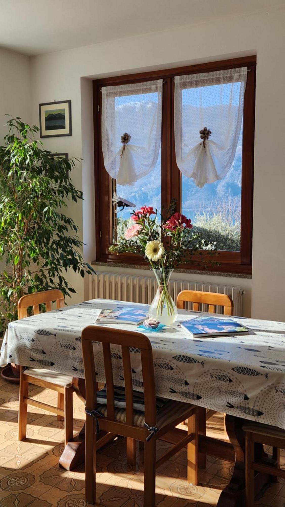 Apartment L'Ulivo Lake View Private Road 5 Kilometers From Varenna Lierna Luaran gambar